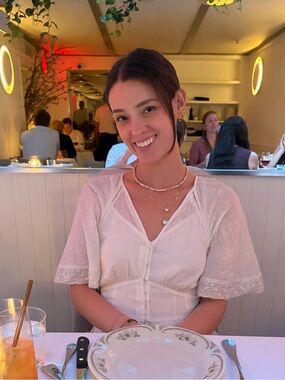 Meet your Posher, Peri